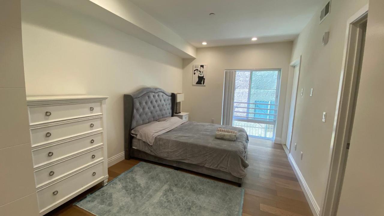 לוס אנג'לס Gorgeous Apt With Parking In Ktown La מראה חיצוני תמונה
